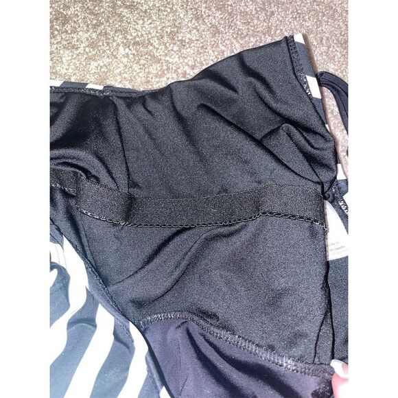 - coral Reef  Women's Striped tankini top  Black/white  Size M High Support - Picture 4 of 7